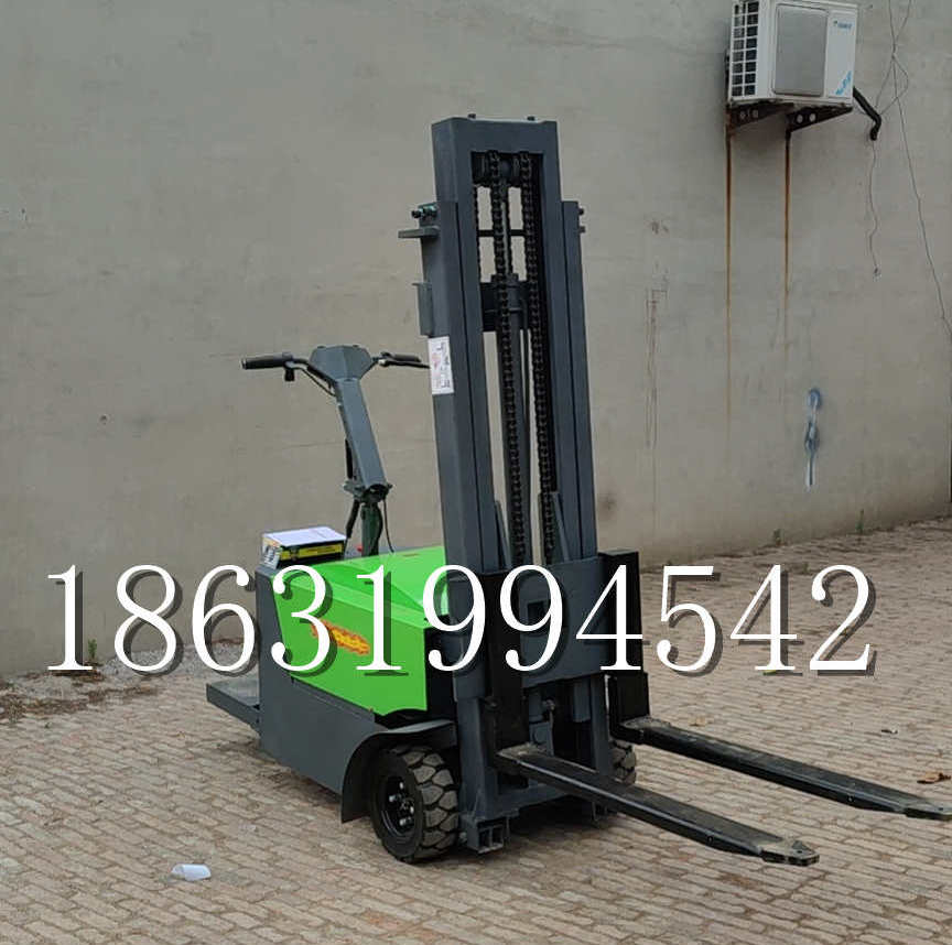 苗栗市优程全电动叉车插腿式堆高车液压装卸车1.5吨升高小型站驾式铲车